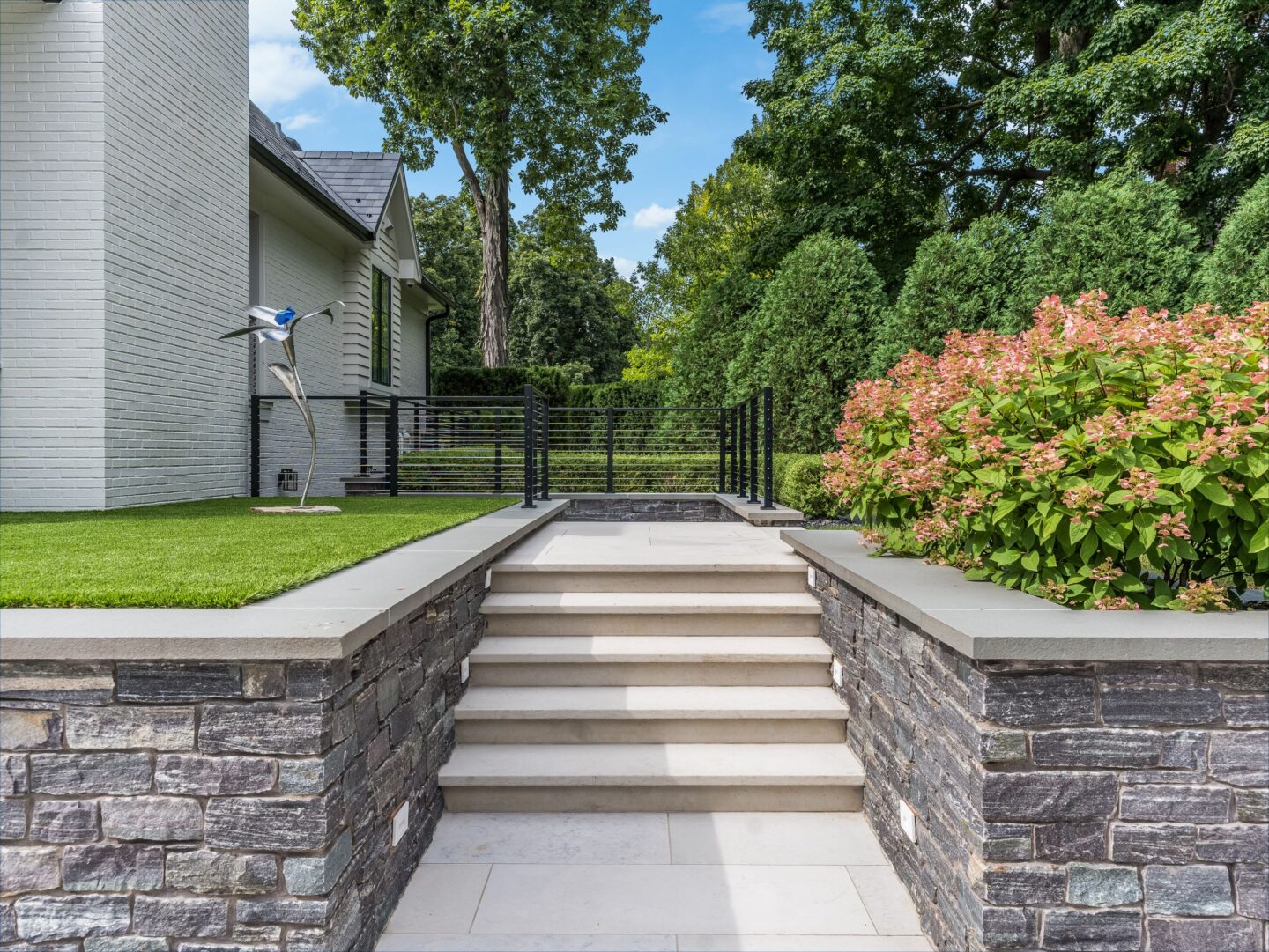 How Johns Creek Homeowners Are Transforming Outdoor Walls With Stone Veneer — What the Process Actually Requires